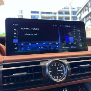 Lexus IS 300 full