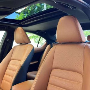 Lexus IS 300 full