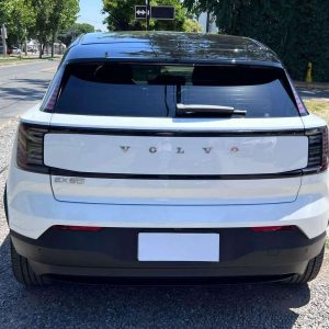 Volvo EX30 Plus full