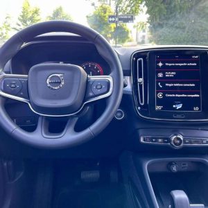Volvo XC 40 T4 Momentum full